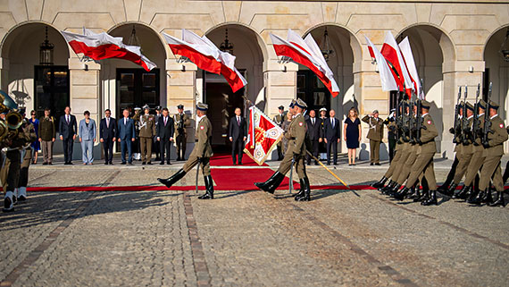 Dowódca 8FOW mianowany na kontradmirała