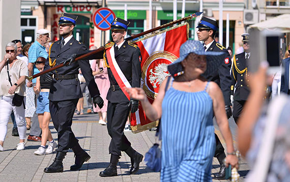 Święto Wojska Polskiego oficjalnie, religijnie i.. w promieniach słońca