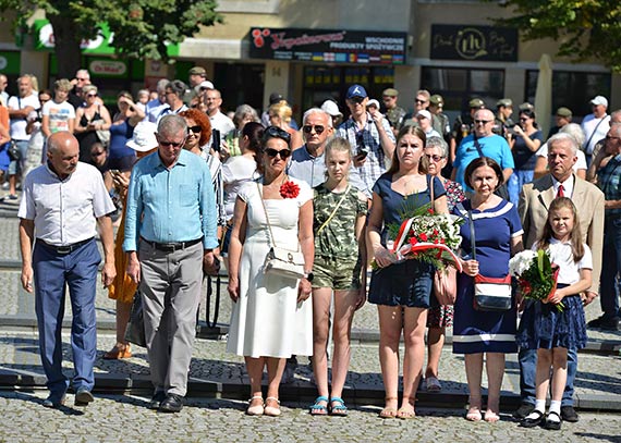 Święto Wojska Polskiego oficjalnie, religijnie i.. w promieniach słońca