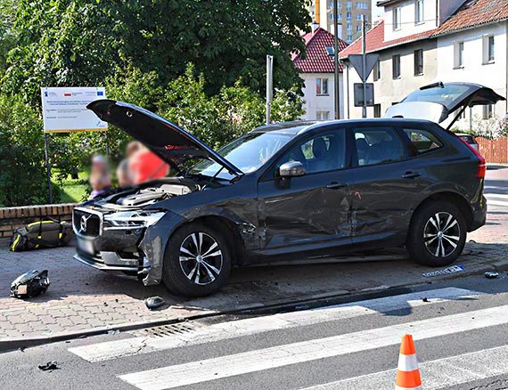 Kolizja na skrzyżowaniu ulic Szkolnej i Gdyńskiej