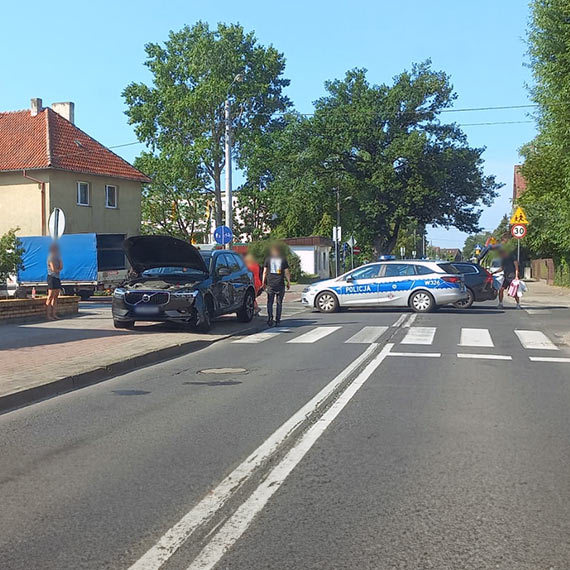 Kolizja na skrzyżowaniu ulic Szkolnej i Gdyńskiej