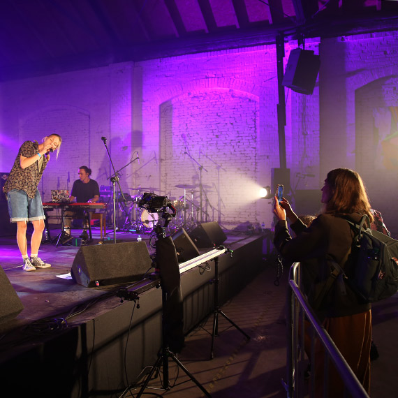 Dziś finałowy koncert FAMY. Wieczorem w hali Basenu Północnego festiwalowe jury ogłosi swój werdykt, a na finał FAMA zagra Iching