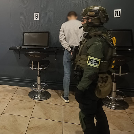 Nielegalny salon gier w ¦winouj¶ciu zlikwidowany przez KAS Zachodniopomorskie, ¦winouj¶cie