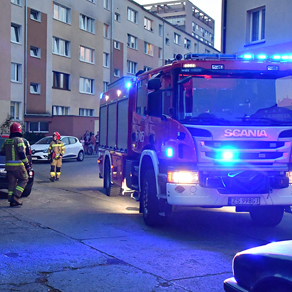 Na Kujawskiej o krok od tragedii: Strażacy wezwani z powodu wyczuwalnego zapachu gazu