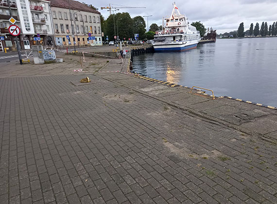 Nabrzeże Władysława IV w Świnoujściu: Czy czas na gruntowną rewitalizację, zanim dojdzie do tragedii?