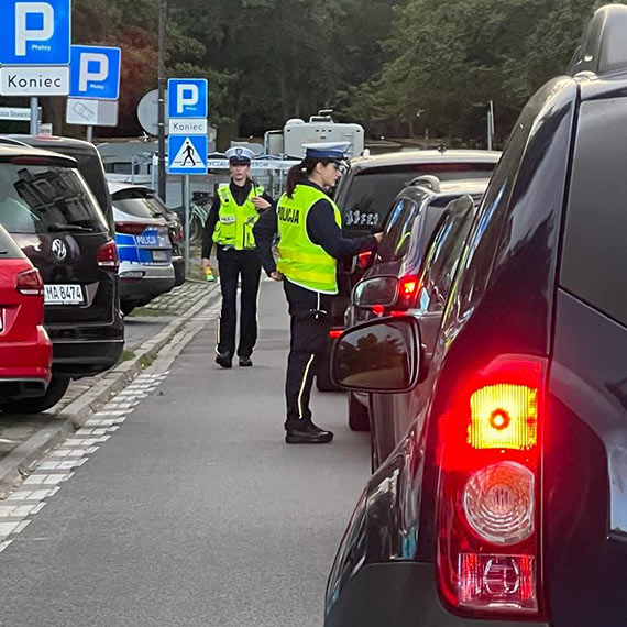 Jak policjantki przyczyniaj si do bezpieczestwa na drogach poprzez kontrol trzewoci kierowcw?