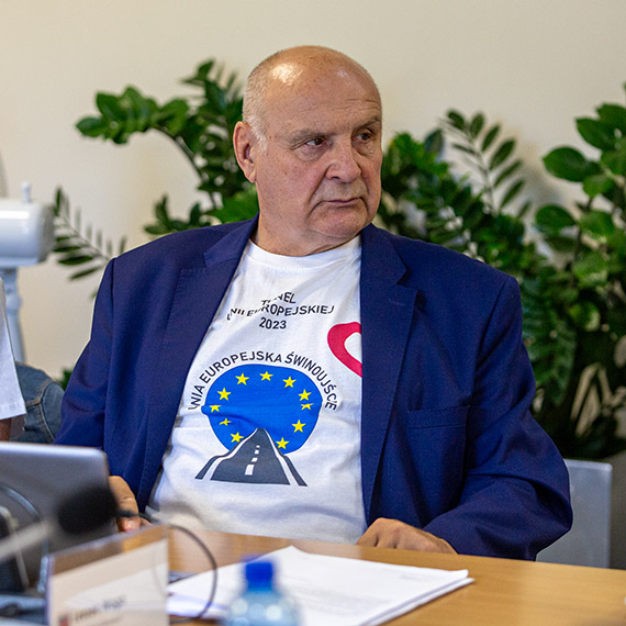 winoujski tunel w ogniu krytyki: smrd spalin i zbyt niska prdko. Radny Leszek Waga szuka rozwizania!!!