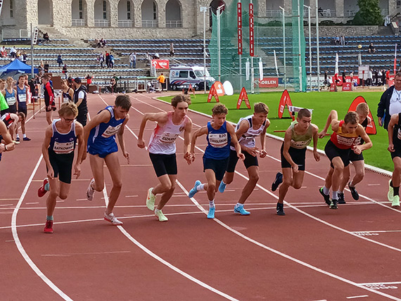 Medalowe zakończenie sezonu lekkoatletycznego z udziałem zawodników OSiR „Wyspiarz”