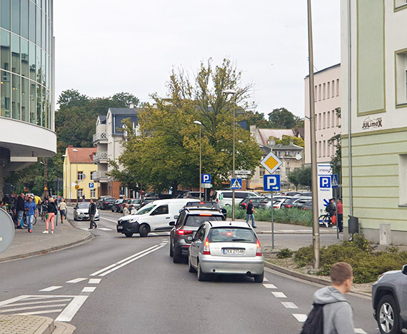 Niepotrzebne przej¶cie dla pieszych w ¦winouj¶ciu?