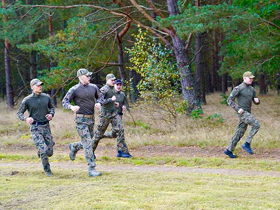 Kadeci na drawskim poligonie - trwa pierwszy taki turniej klas mundurowych