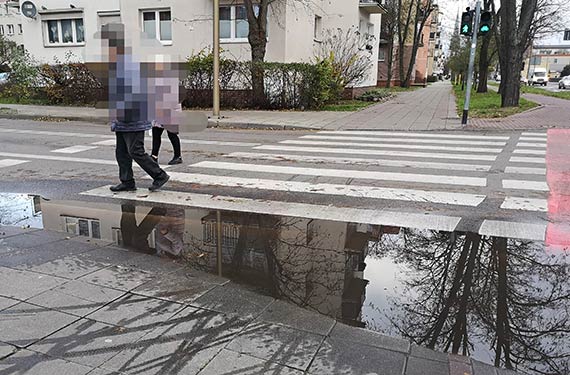Mieszkaniec - Dwa dni po ulewie, a woda stoi?