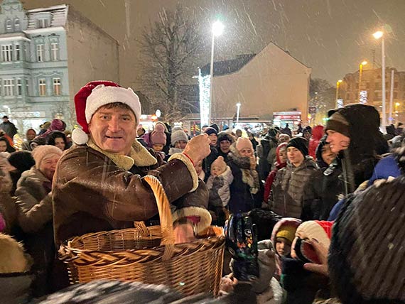 Grupa Morska: Choinka, mikoaje z Grupy Morskiej, bajkowa aura i masa umiechw!