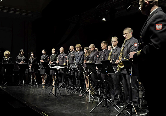 Koncert uczniw Pastwowej Szkoy Muzycznej i Orkiestry Wojskowej w winoujciu. Zobacz film!