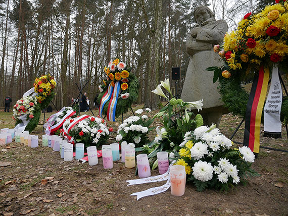 Uroczysto upamitniajca 79. rocznic bombardowania winoujcia