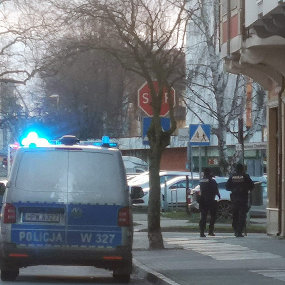 Mczyzna mia myli samobjcze - sam wezwa policj