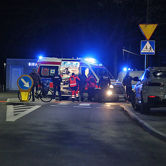 Wypadek na skrzyowaniu – Rowerzysta w szpitalu