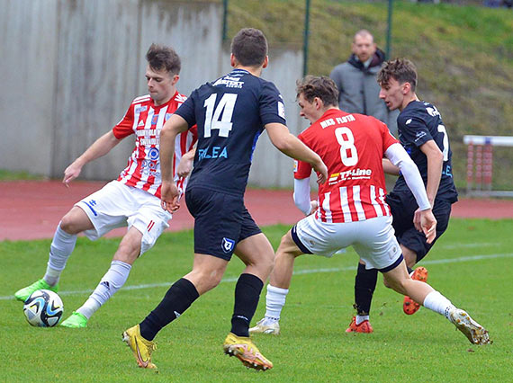 Flota - Zawisza Bydgoszcz 0-3 (0-2)