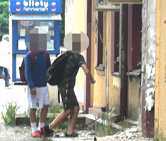 Mieszkaniec - Niebezpieczne zabawy i porażający bałagan w byłym Domu Rybaka