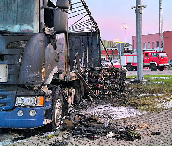 OSP Przytr dokumentuje kilkugodzinne dogaszanie