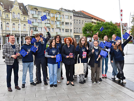 Odliczanie do wyborów europejskich. Młodzież zachęcała do udziału w głosowaniu