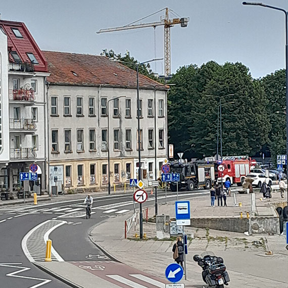 Pożar w opuszczonym budynku w Świnoujściu: Mieszkańcy apelują o działania