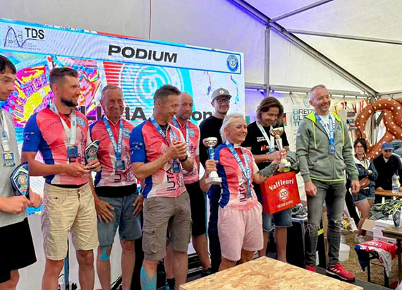 ¦winouj¶cianin piêciokrotnym Ironmanem