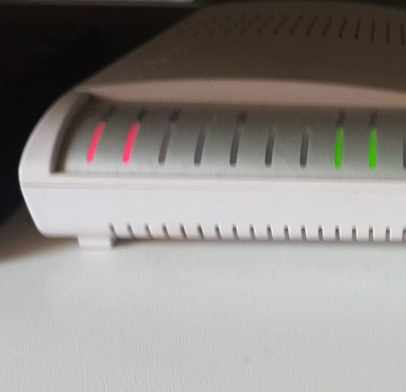 Mieszkaniec: Burza pozbawiła mnie dostępu do internetu i tv, serwisanci od tygodnia nie dokonali naprawy!