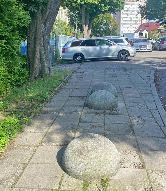Mieszkaniec: Kto zrobi porzdek na ul. Rycerskiej?