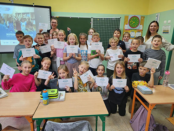Czwórka w gronie 16 zwycięskich placówek!