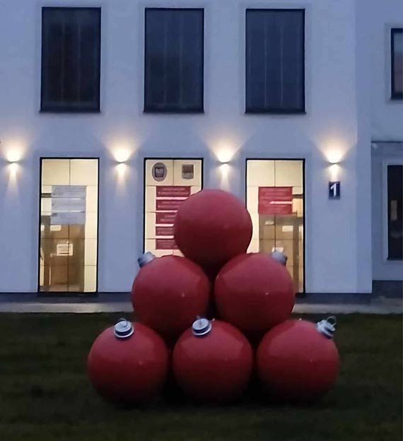 Świąteczna magia w Międzyzdrojach to efekt prac miejskiej spółki
