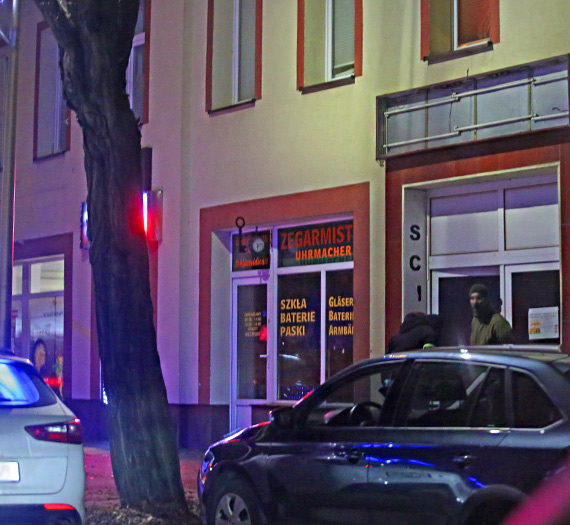KAS zlikwidowała nielegalny punkt hazardowy w Świnoujściu. Funkcjonariusze nie odpuszczają nielegalnym salonom gier
