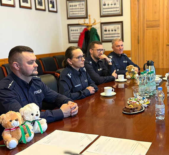 Wspierające Misie trafiły w ręce zachodniopomorskich policjantów