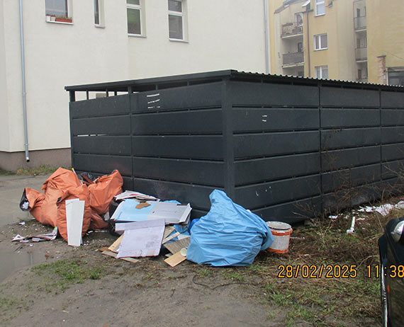 Szybka reakcja Straży Miejskiej - sprawca porzucenia odpadów zidentyfikowany i ukarany