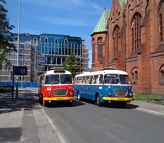 Trzy spotkania z zabytkowymi autobusami