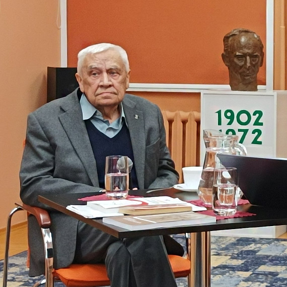 Profesor Kazimierz Kozowski spotka si z mieszkacami winoujcia.”Nadal czuj si tu jak w domu!”-podkrela