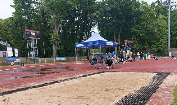 Mistrzowie, młode talenty i niezapomniane chwile na VII Lekkoatletycznym Mityngu „Wyspiarza”