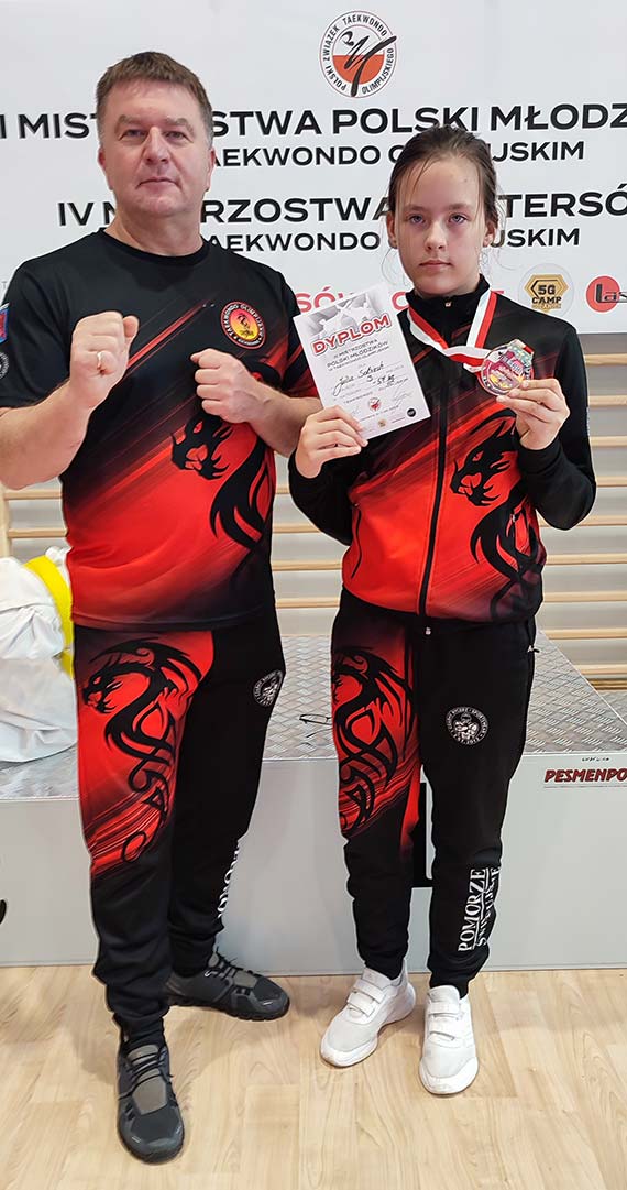 Brzowe medale dla modych taekwondzistw ze winoujcia!