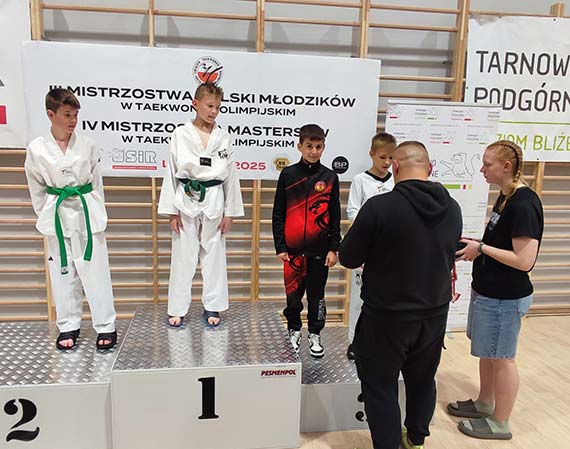 Brzowe medale dla modych taekwondzistw ze winoujcia!