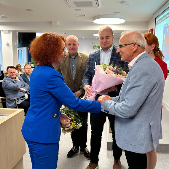 Prezydent Agatowska z wotum zaufania i absolutorium. Demografia wyzwaniem dla miasta
