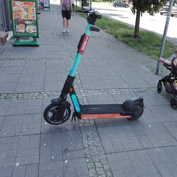 Bdzie porzdek z hulajnogami elektrycznymi? Jest reakcja samorzdu