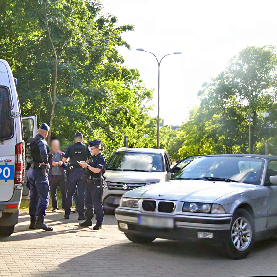 Kolizja Suzuki i BMW. Policja pouczya sprawc