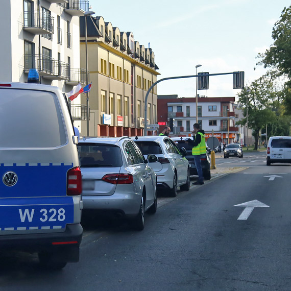 Uraz krgosupa po zderzeniu na Grunwaldzkiej. 46-latek trafi do szpitala