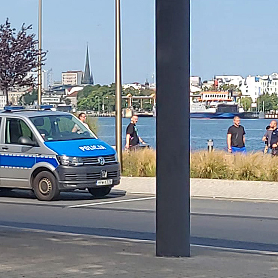 winoujcie: Trwaj poszukiwania mczyzny, ktry znikn w wodach kanau