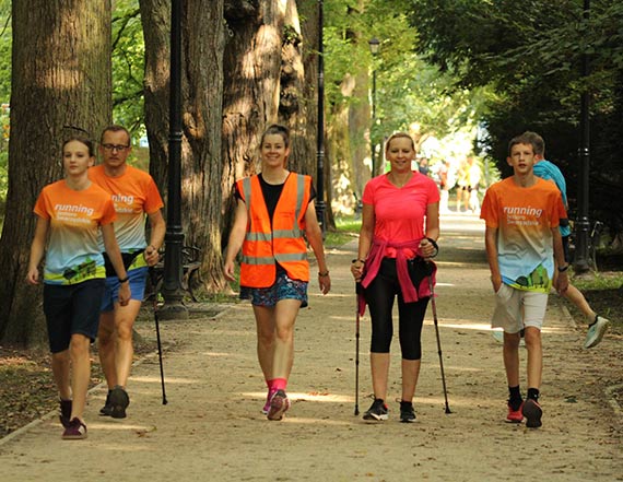  Wymienite warunki do biegania na 412. parkrunie