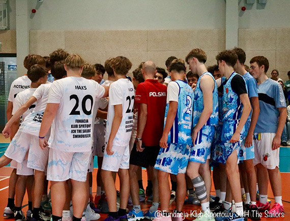 Koszykarskie wito w Uznam Arenie - The Sailors rozpoczli nowy sezon