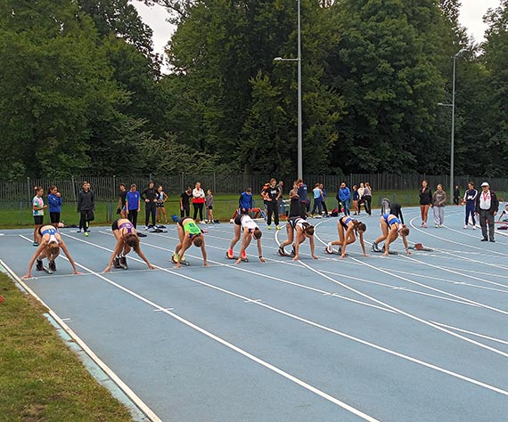Mityng Lekkoatletyczny na Zakończenie Sezonu - Rekordy i Emocje