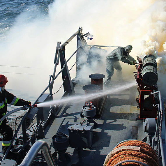 Manewry Marynarki Wojennej Nieustraszony Rekin-25