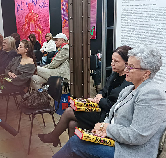 FAMA to ludzie i miasto. Dyskusyjne spotkanie w galerii MS44 po wydaniu najnowszej książki Jarosława Molendy