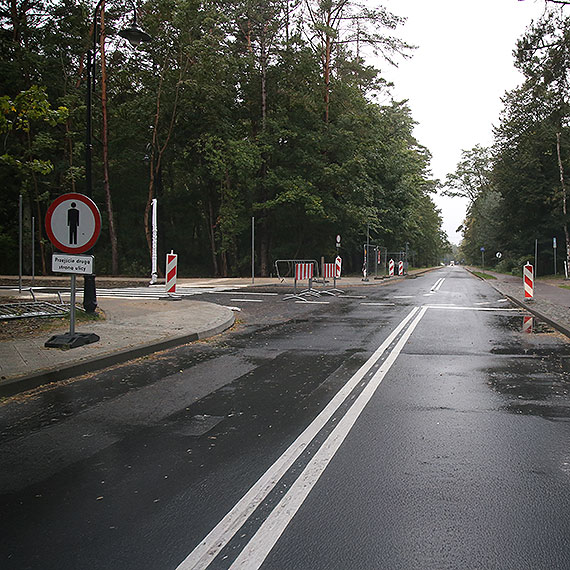 Ulica Nowojachtowa miała być otwarta 3 października. Otwarcie lada dzień - kierowcy muszą uważać na zmianę pierwszeństwa