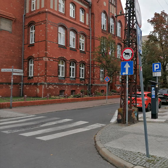 winoujcie – miasto „przewracajcych si” znakw drogowych